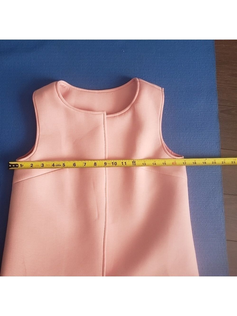 Long Colour blocked Vest - Picture 9 of 13
